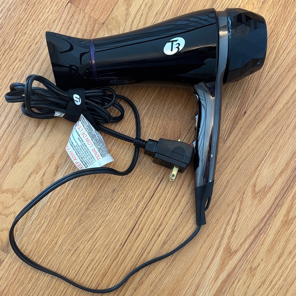 T3 Model 73840 Black Hair Dryer